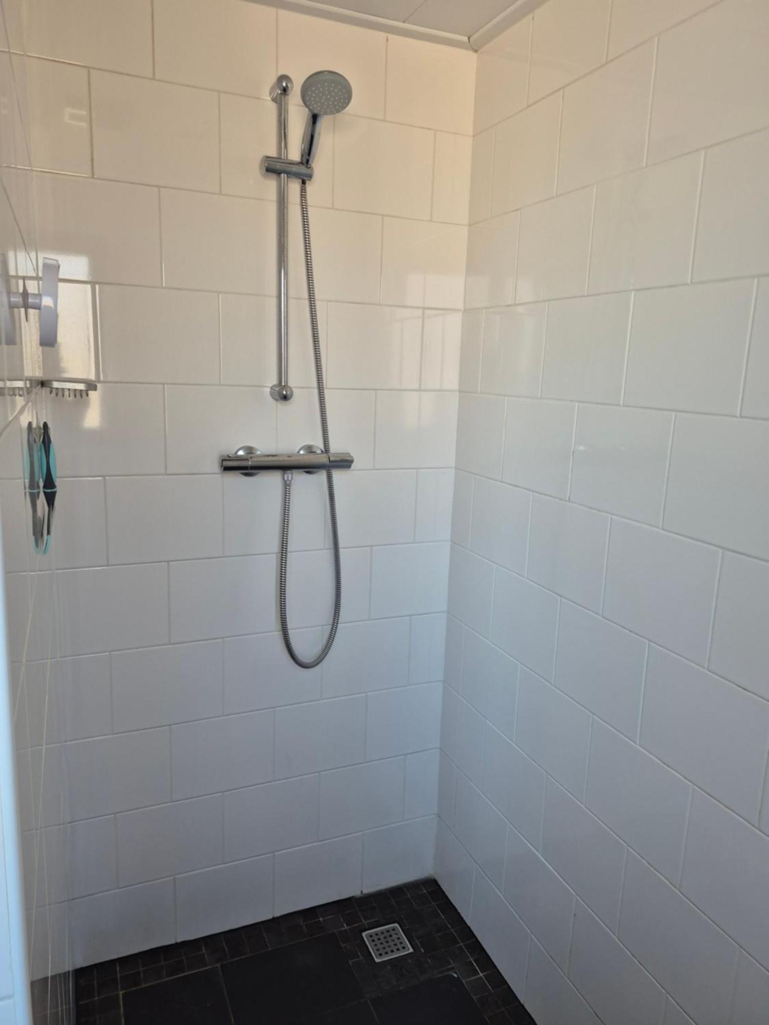 B&B De Wadvaarder Midsland Luaran gambar