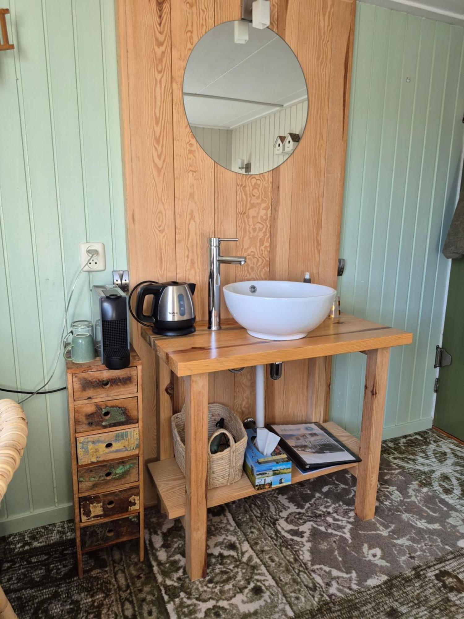 B&B De Wadvaarder Midsland Luaran gambar